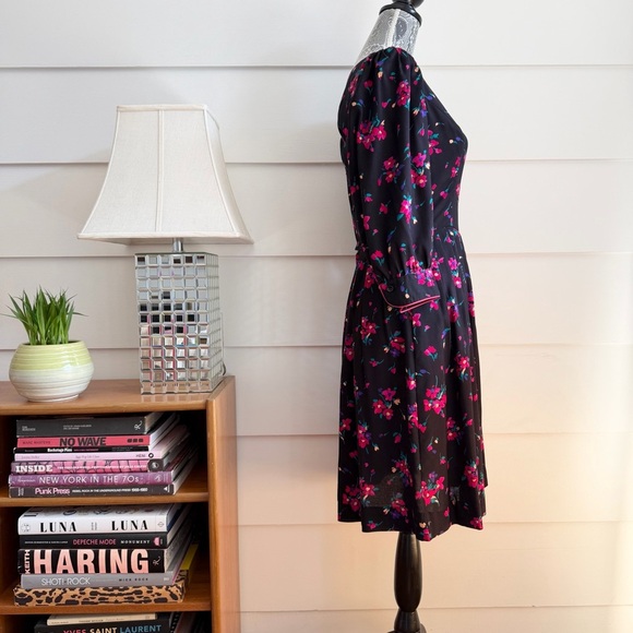 Vintage 80s Floral Print Dress by Lanz - Picture 4 of 7